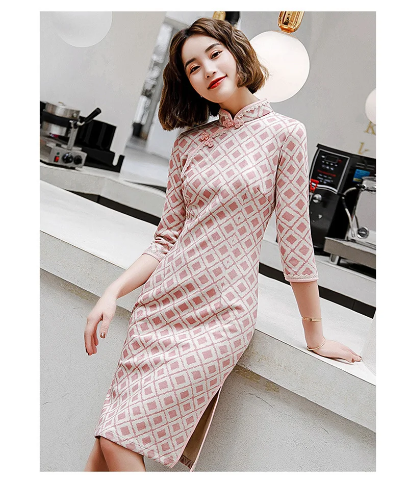 Yeni Pembe Ekose Orta Uzun Cheongsam Taze Kız Elbise El Yapımı Düğme 3/4 Kollu Zarif Vintage Elbise Kadın Süet Qipao S 3XL