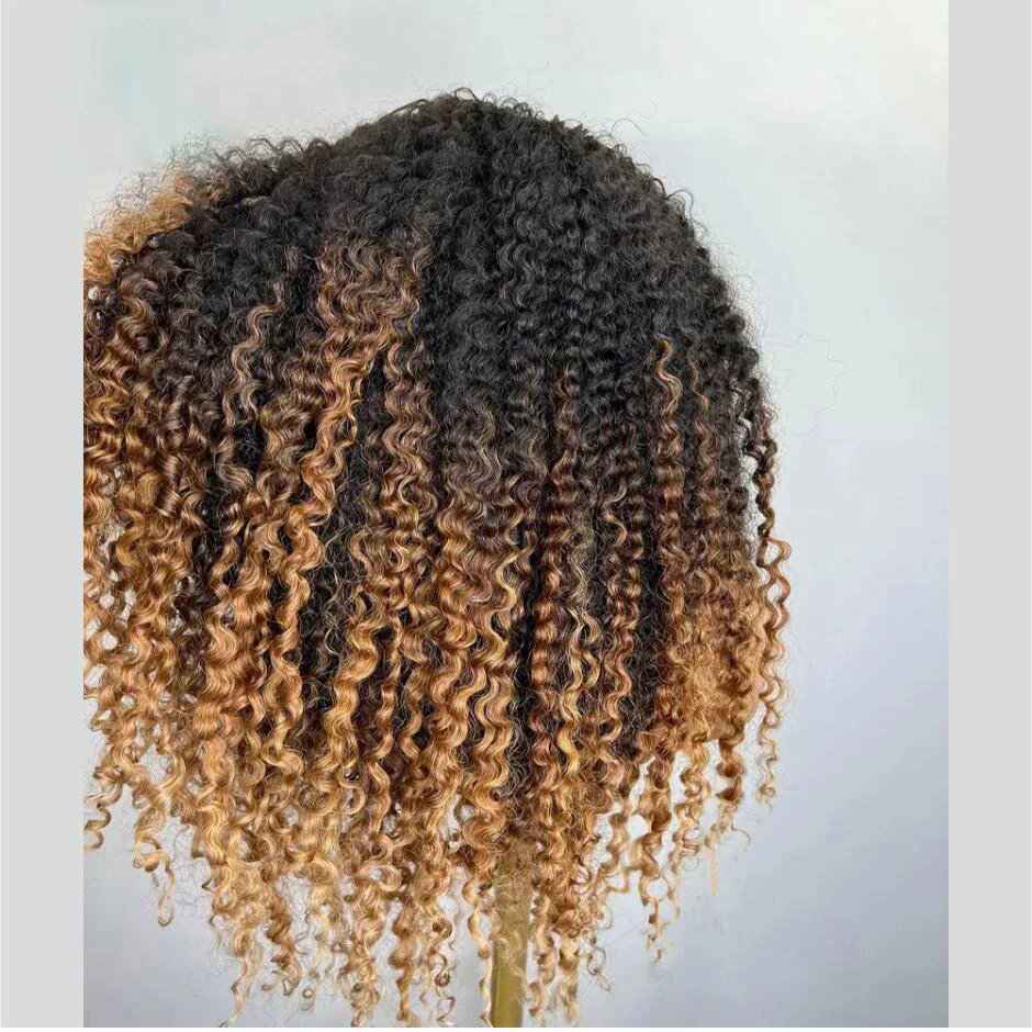 Yumuşak 180 % Yoğunluk 26 inç Ombre Sarışın Kahverengi Uzun Kinky Kıvırcık Dantel ön peruk Siyah Kadınlar İçin Bebek Saç Tutkalsız Önceden Koparıp Günlük