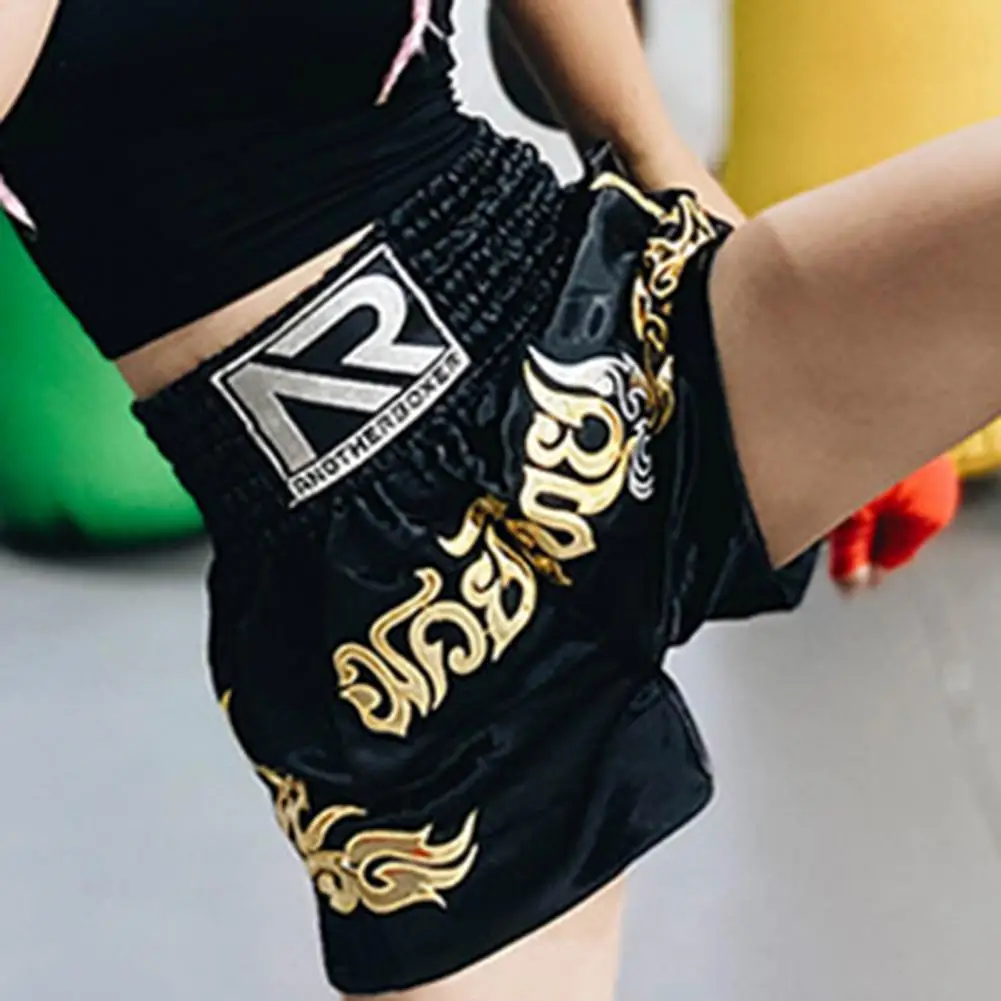 Muay Thai Şort En Kaliteli Mücadele Kickboks MMA Pantolon Erkek Bayan Çocuk Nakış Sanda Dövüş sanatları Boks Eğitim Ekipmanları
