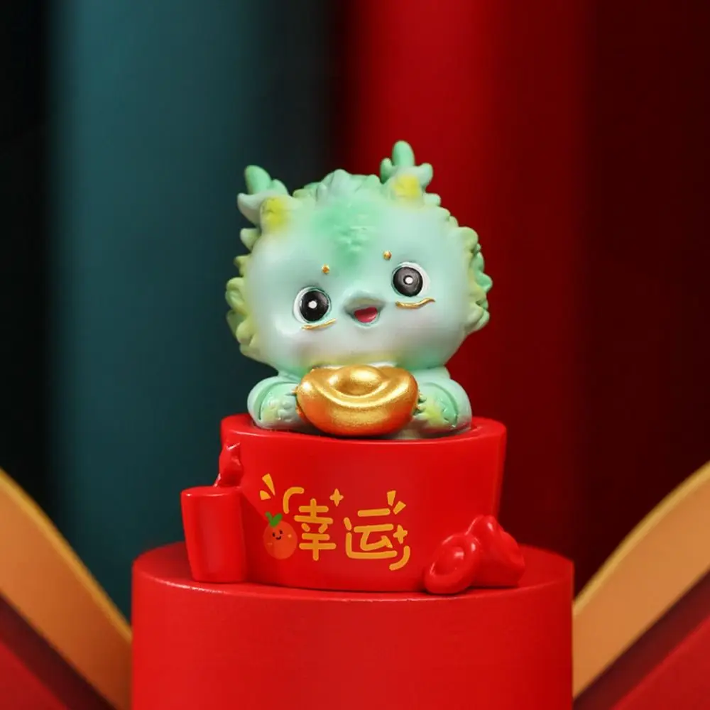 Çin Yeni Yılı Dekorasyon 2024 Ejderha Süsler Mini Masaüstü Odası Süsleme Zodyak Heykeller Bahar Festivali dekorasyon
