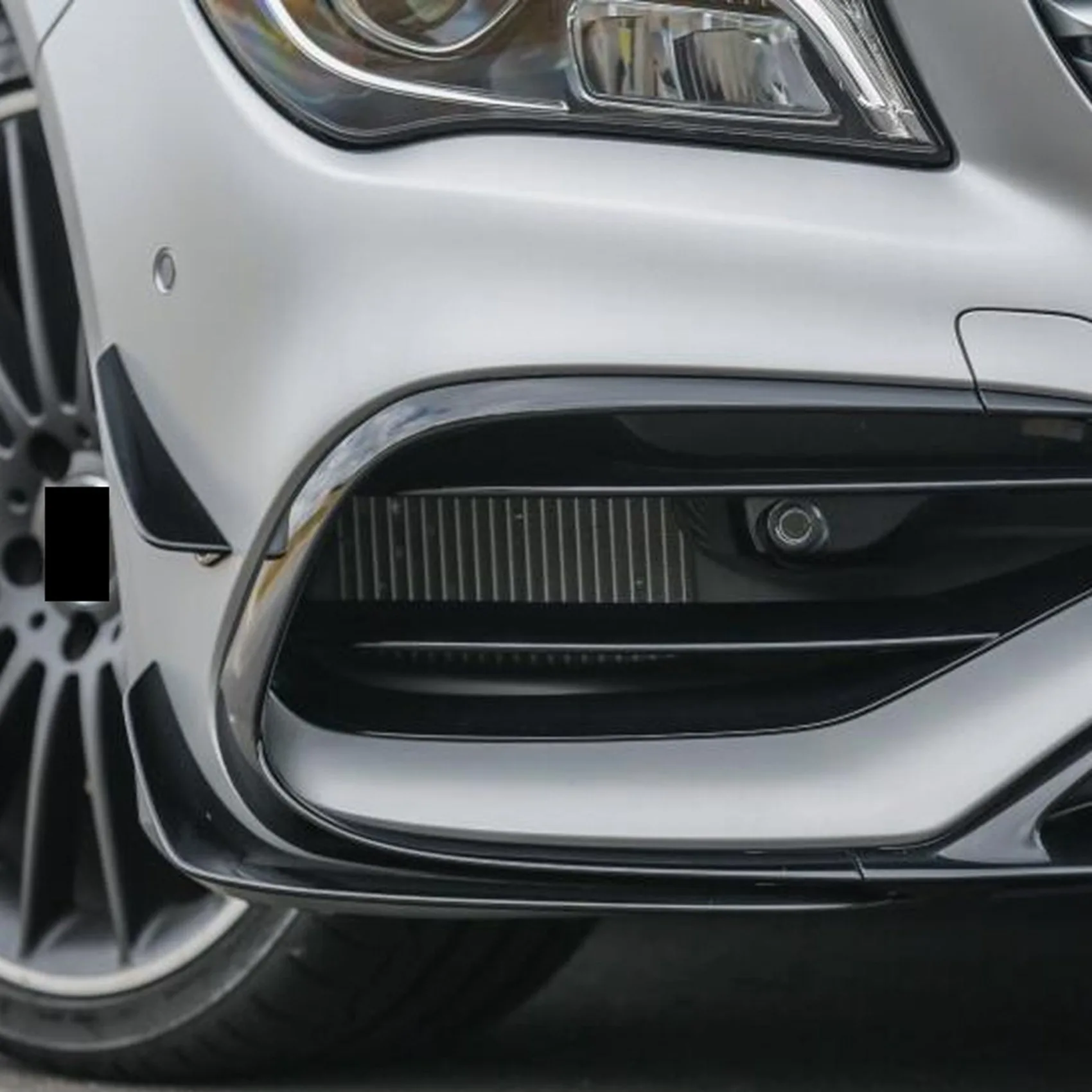 Araba Ön Tampon Yan Sis Lambası Splitter Spoiler Mercedes BENZ CLA Sınıfı için W117 C117 CLA45 CLA200 CLA220 AMG 2016-2018