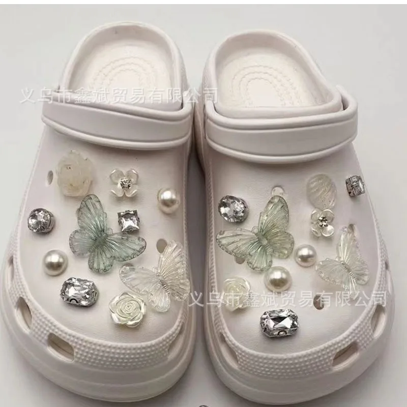 Zarif Kristal Croc Takılar Tasarımcı Moda Vintage Kelebek Çiçek Ayakkabı Takılar Croc Tüm Maç Kaliteli Takunya Süslemeleri