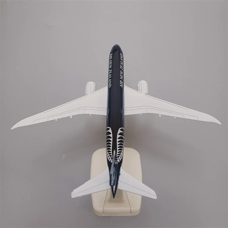 16cm Siyah Hava YENİ ZELANDA Havayolları Boeing 787 B787 Airways pres döküm model uçak Uçak Modeli Alaşım Metal Uçak Çocuklar Hediyeler