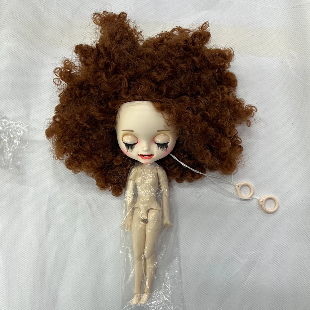 BUZLU DBS Blyth Doll 1/6 Ortak Vücut özel teklif buzlu Yüz Beyaz Cilt 30cm DIY BJD Oyuncaklar Moda Hediye