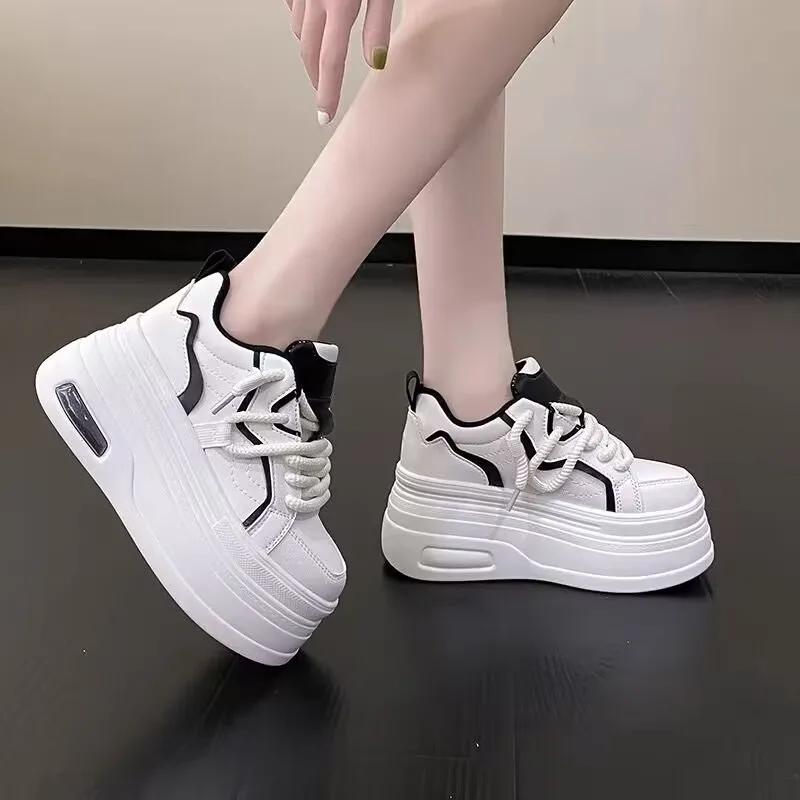 Tıknaz Sneakers Kadınlar için Konfor Yüksek Top 8cm Platform Yüksekliği Artan spor ayakkabı Basketbol kaymaz Eğitmenler Yürüyüş Ayakkabısı